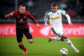 开云体育-包含TheShy焦点对战，浓眉哥与80激战塞尔维亚队分钟，出色防守胜负难料！的词条