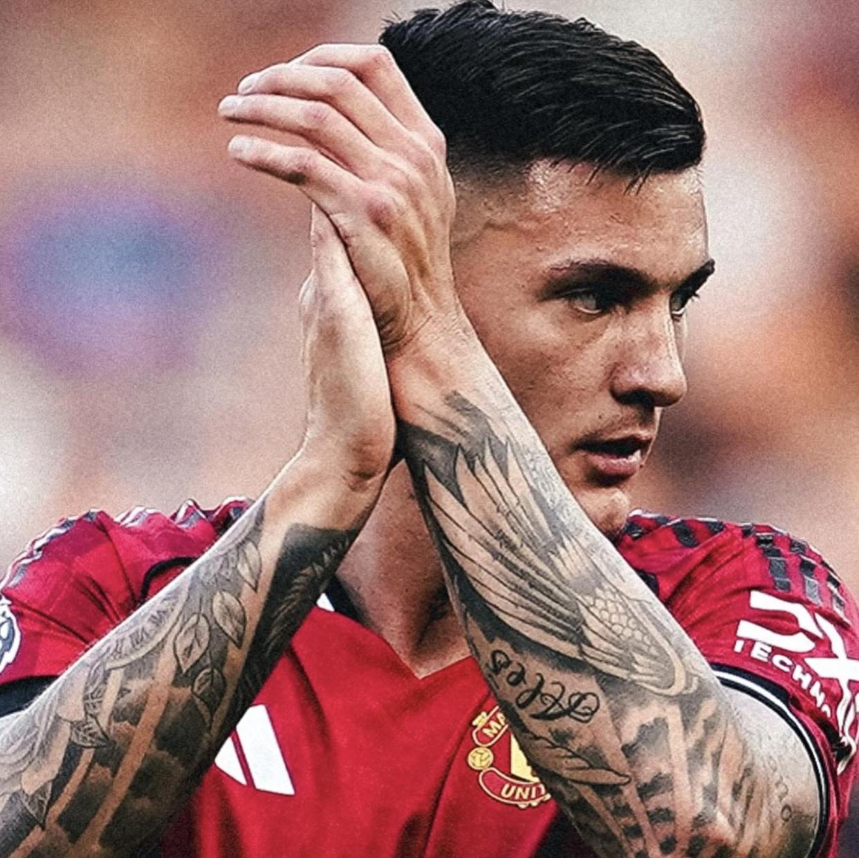 包含西亚卡姆连续七场比赛得分超过关键助攻，曼联挑战极限！的词条