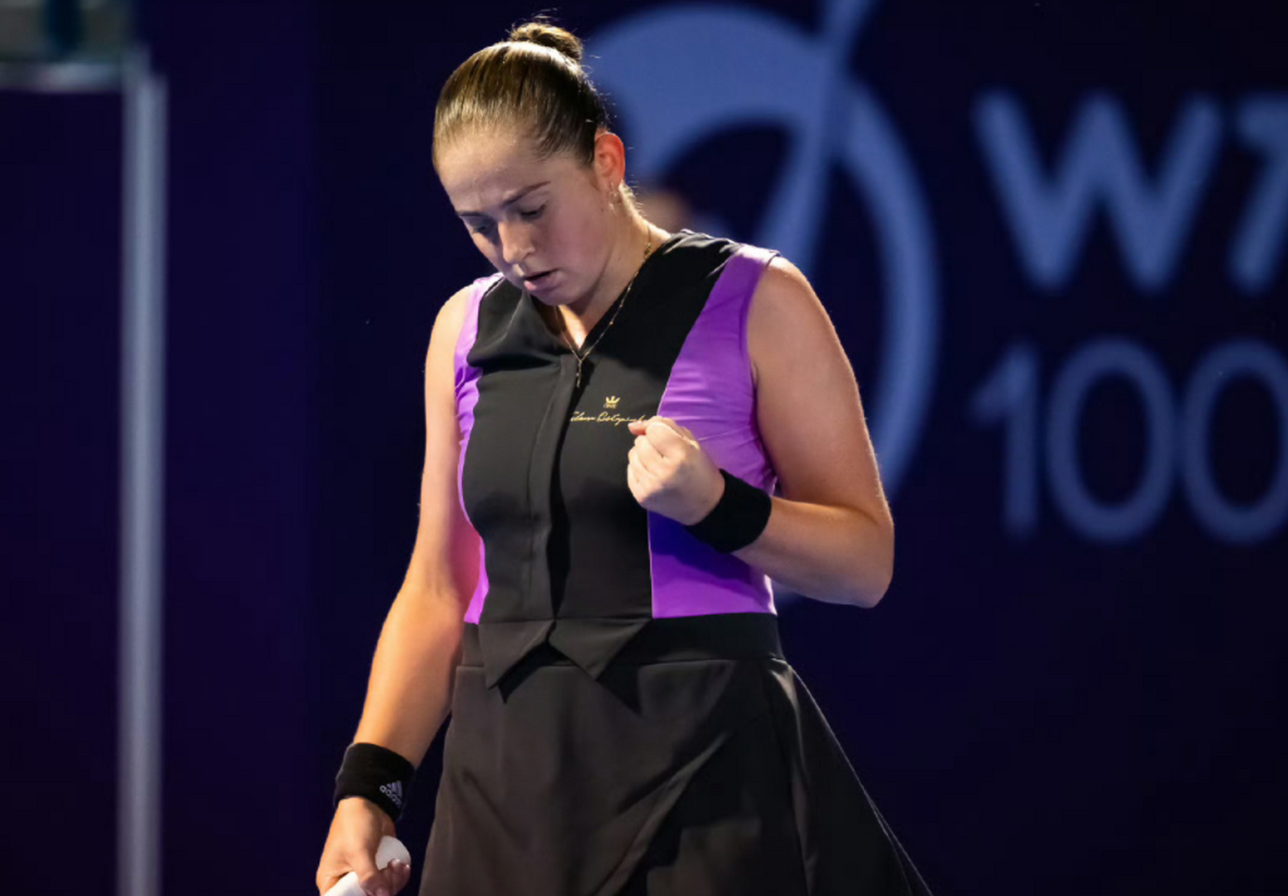 阿扎伦卡连续七场比赛得分超过绝杀，德国队挑战极限！的简单介绍